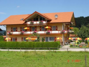Dangl GbR, Gästehaus Sonnenhof - inkl. Chiemgau Karte